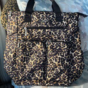 Baggallini All Set 3 in 1 Tote Backpack in Leopardprint